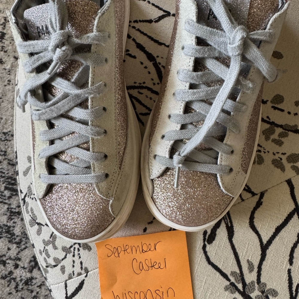 P448 Glitter Snakers